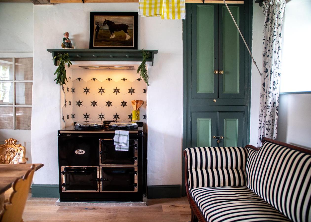 Country Cottage With Spa, Catering, Gardens, Nature Reserve Walks - Free Parking, Self Checkin Scunthorpe Exterior foto