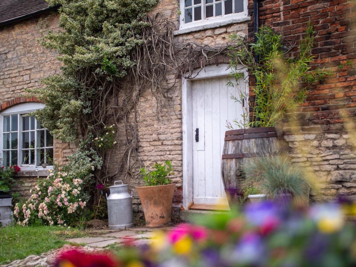 Country Cottage With Spa, Catering, Gardens, Nature Reserve Walks - Free Parking, Self Checkin Scunthorpe Exterior foto